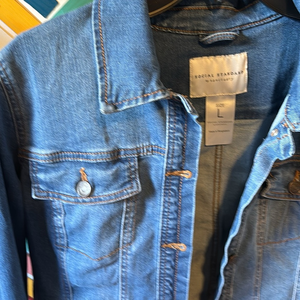 Denim jacket - Picture 2 of 3
